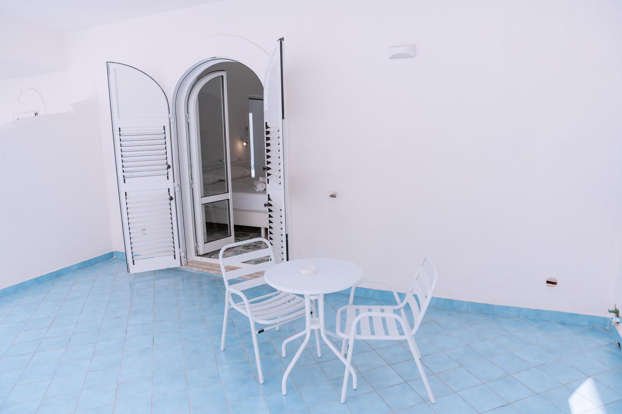 Apartment Omare *