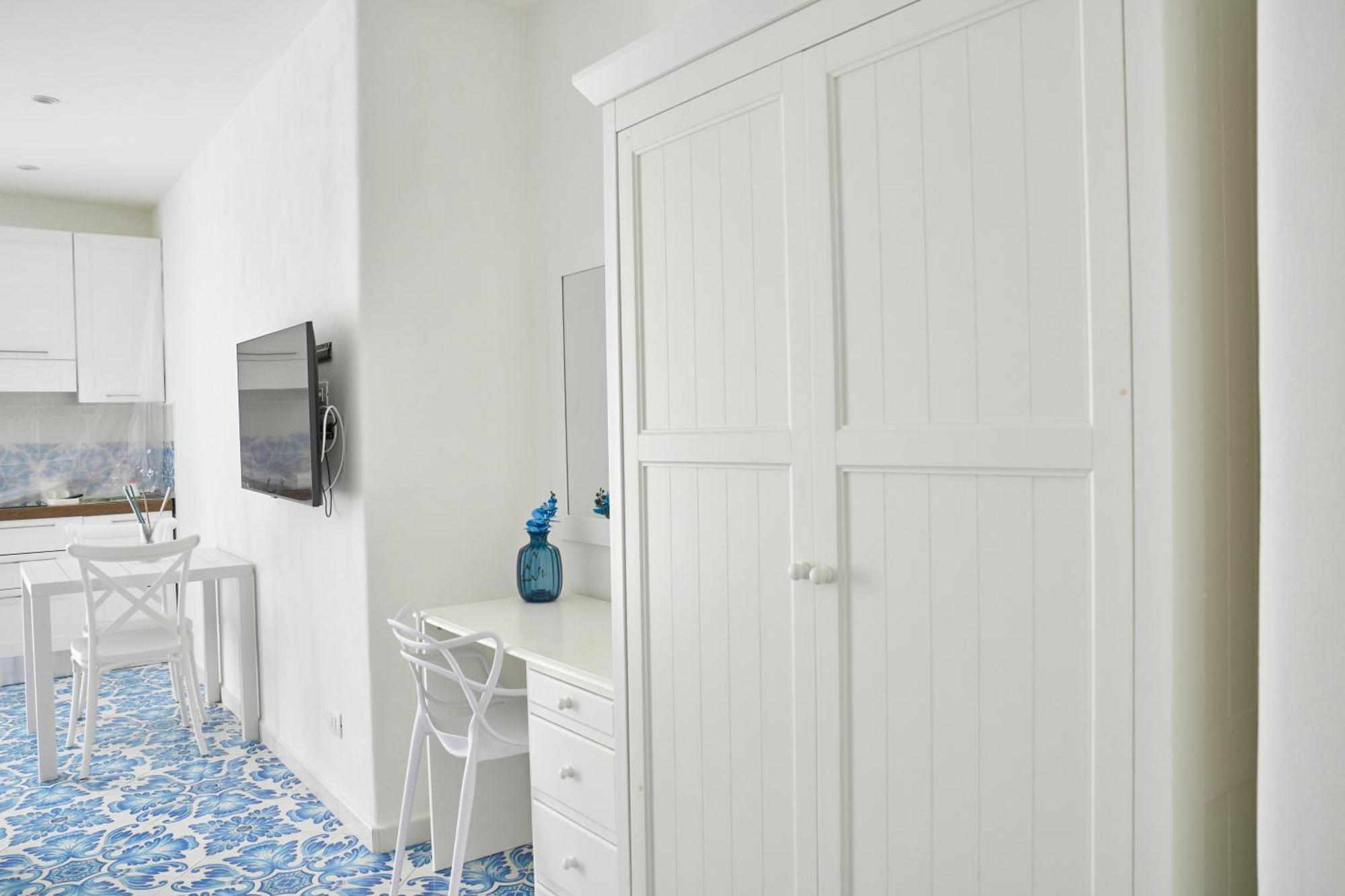 Apartment Omare *